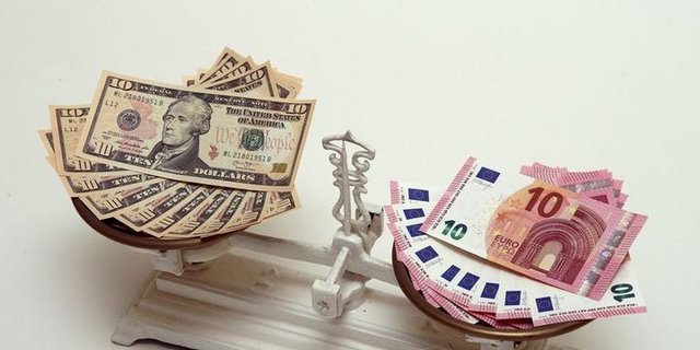 ABD'nin Serbest Ticaret Anlaşmaları ve Gümrük Vergileri Üzerine Analiz